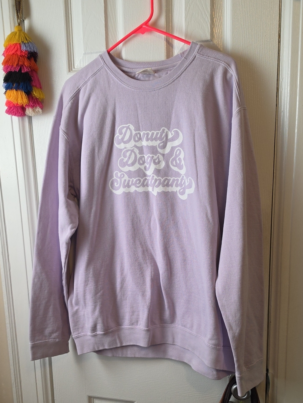 NWOT COMFORT COLORS Crewneck Sweatshirt - Lavender WITH DONUTS DOGS & SWEATPANTS